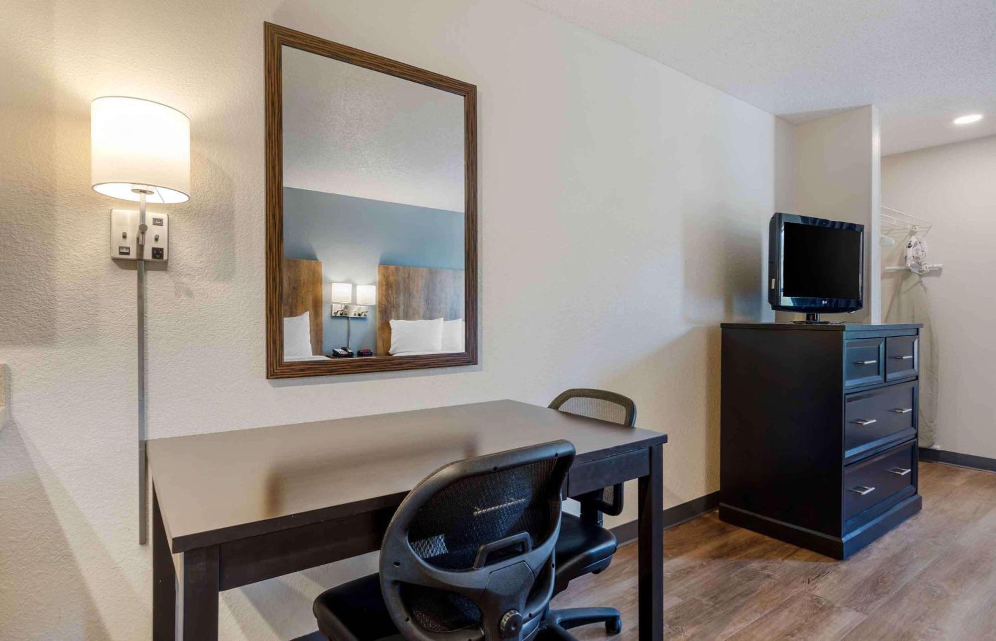 Extended Stay America Suites - Charlotte - University Place Eksteriør billede