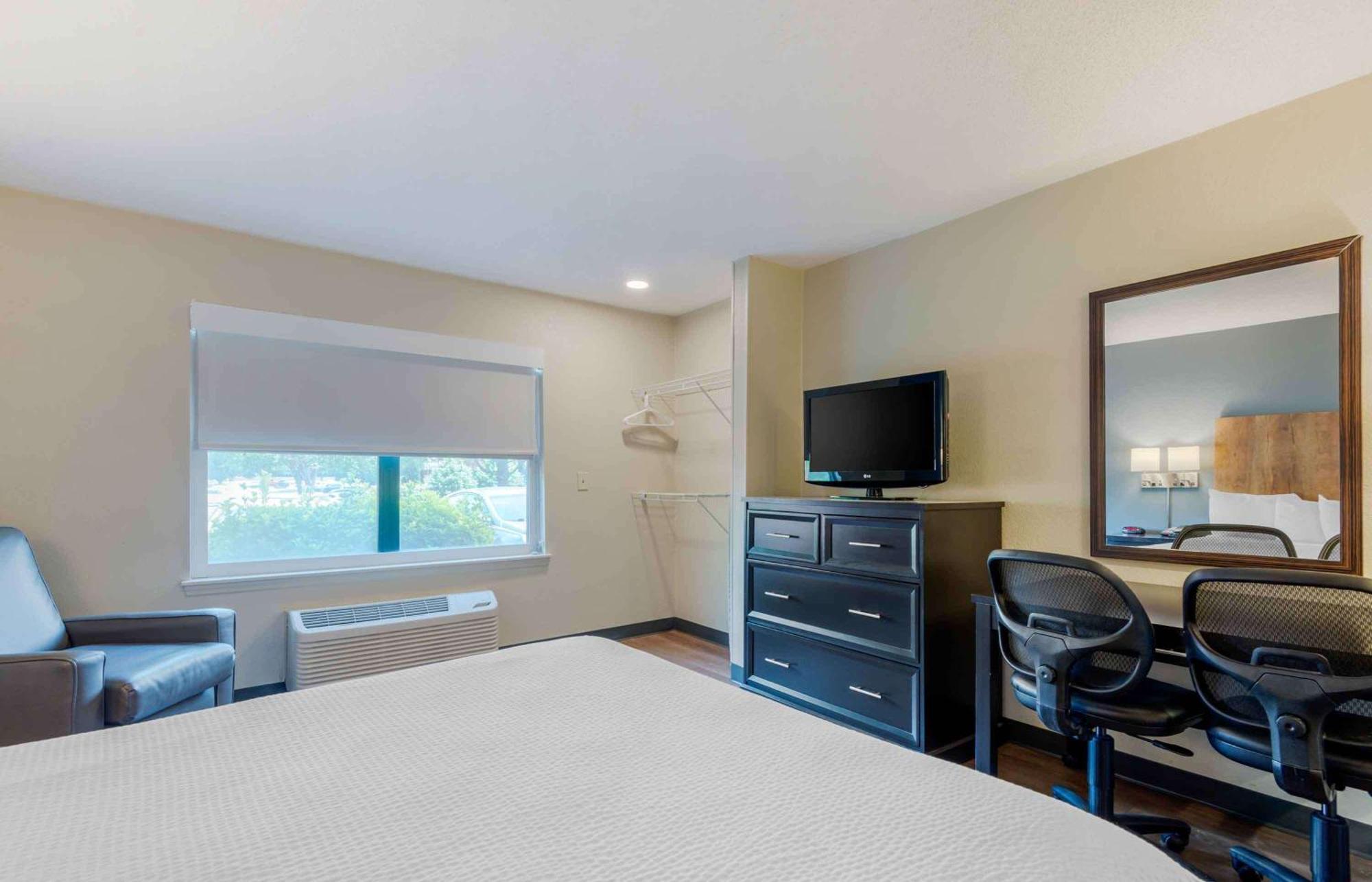Extended Stay America Suites - Charlotte - University Place Eksteriør billede