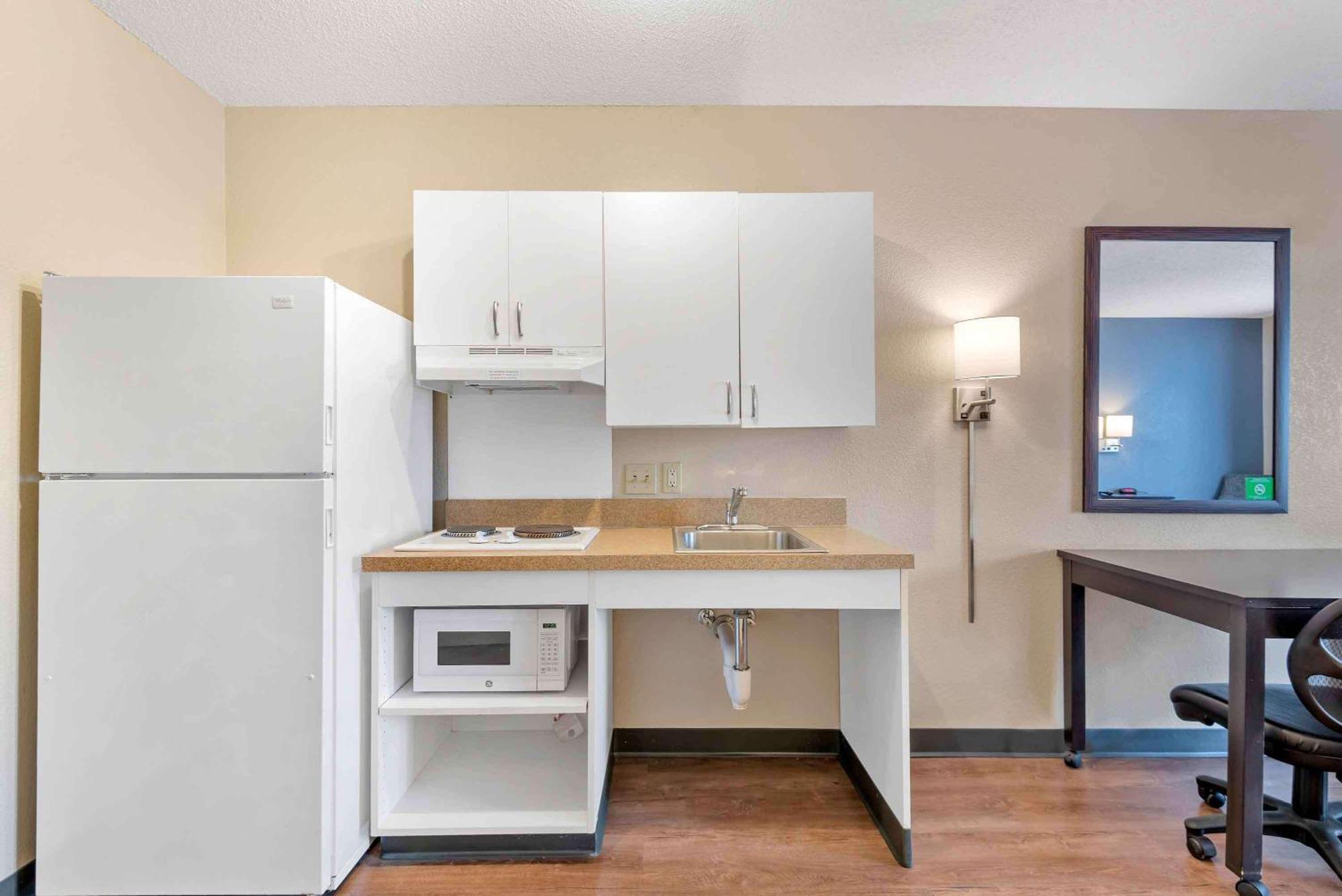 Extended Stay America Suites - Charlotte - University Place Eksteriør billede