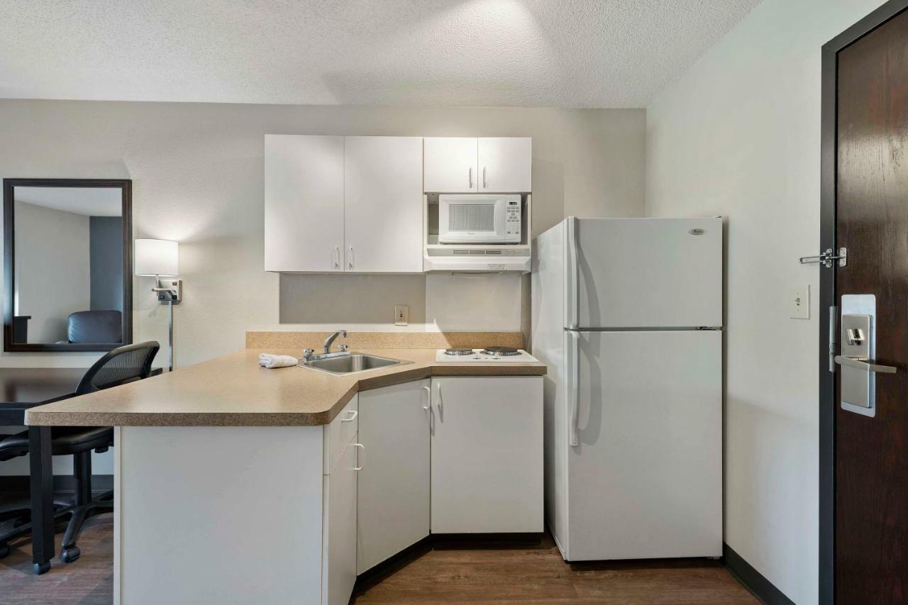 Extended Stay America Suites - Charlotte - University Place Eksteriør billede
